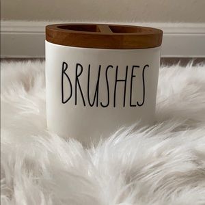 ⭐️NEW RAE DUNN BRUSHES WITH WOOD DETAIL